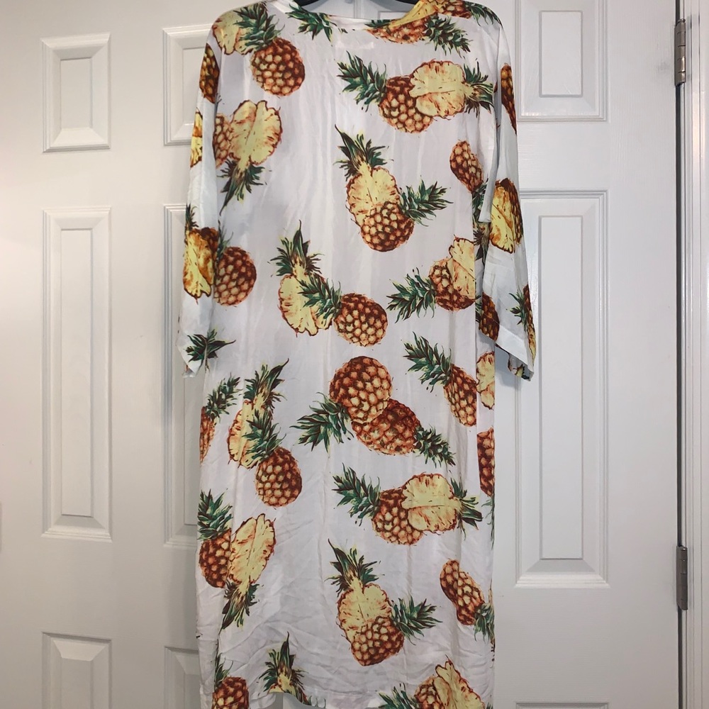 NWT Pineapple Beach Coverup Kimono
